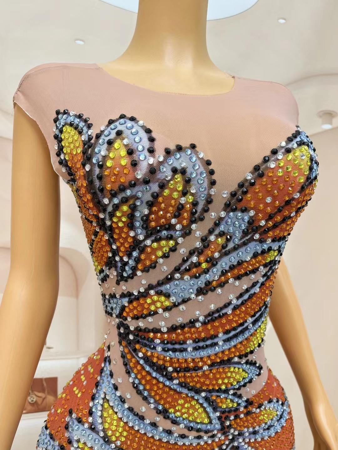女性用ノースリーブメッシュマキシドレス、モナークバタフライ柄 - Sparkly Rhinestone Club Party Dress のレビューと価格
