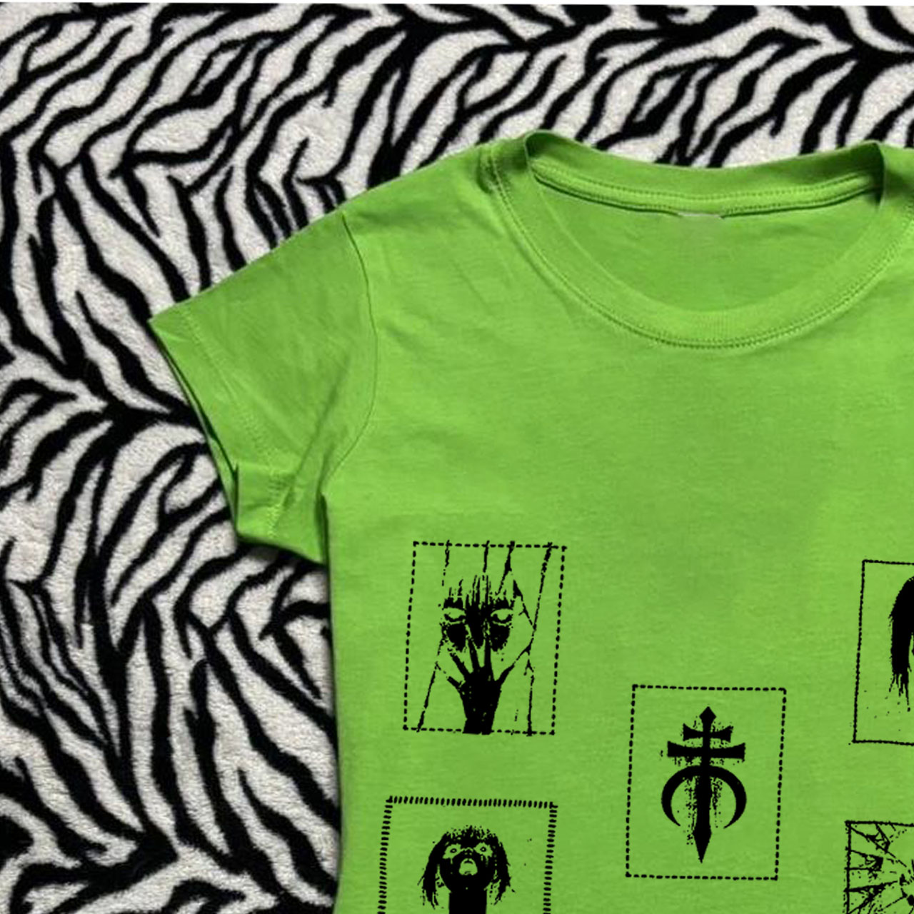 2000年代のヴィンテージ風、女性用クロップドトップス、パン - Y2K Graphic Baby Tee Crop のレビューと価格