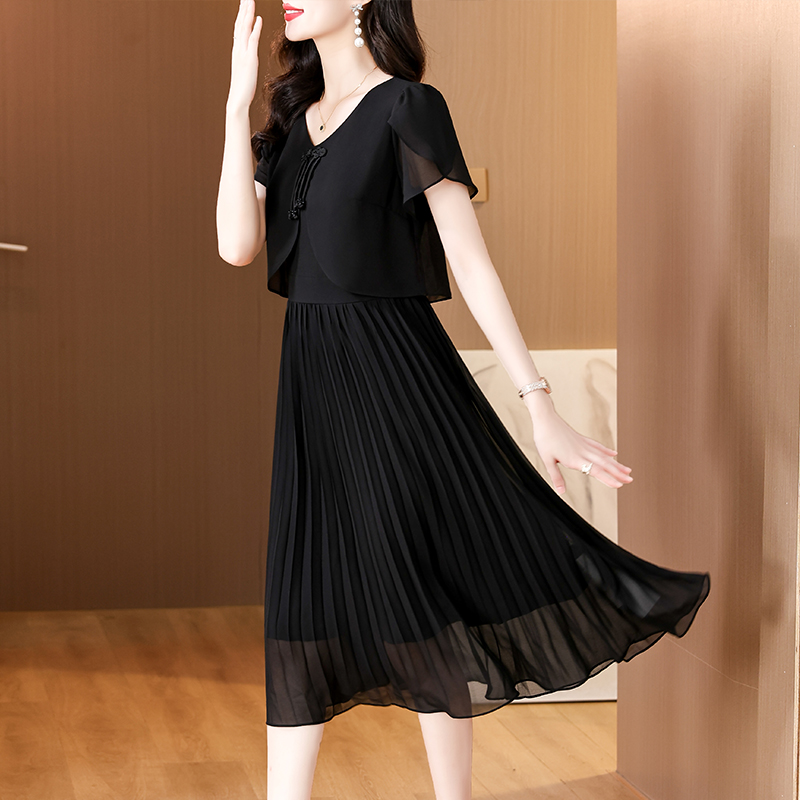 2025 夏固体シフォンカジュアルミディプリーツドレス韓国ヴ - French Vintage Floral Midi Dress のレビューと価格